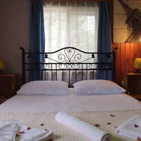 Sebastian Motel *